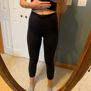 Lululemon high rise Crop Wunder Under